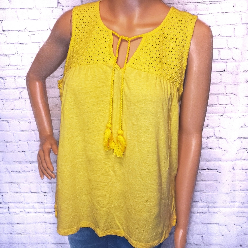 🎀3/$25 Akemi + Kin Anthropologie Yellow Tank